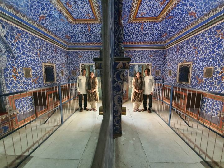 A palace room painted in blue and white